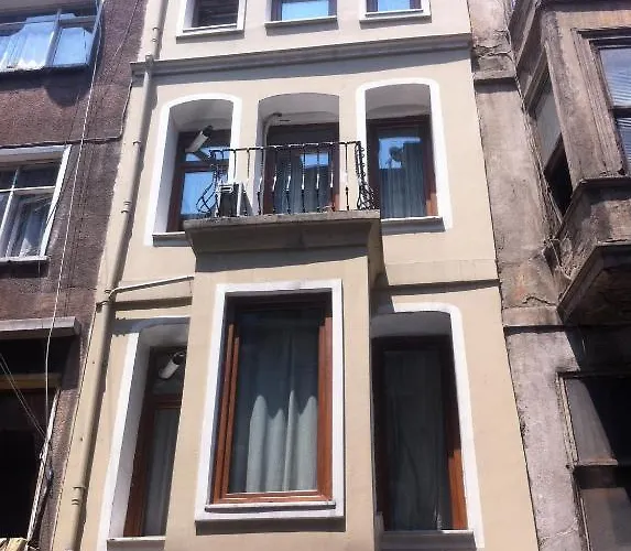 Ruby Apartment Istanbul