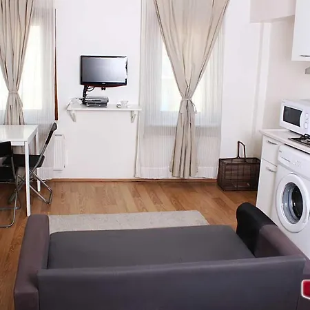 Ruby * Istanbulská provincie